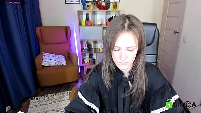 Snapshot of FrancescaCollins chatting on December 23, 4:28 pm FrancescaCollins online show from December 23, 4:28 pm
