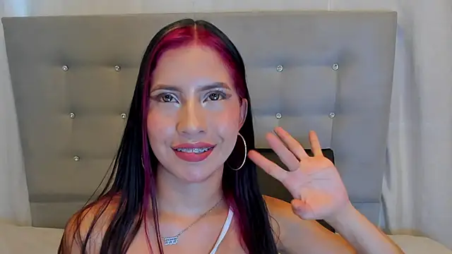 nymphomanya online show from April 14, 8:26 pm