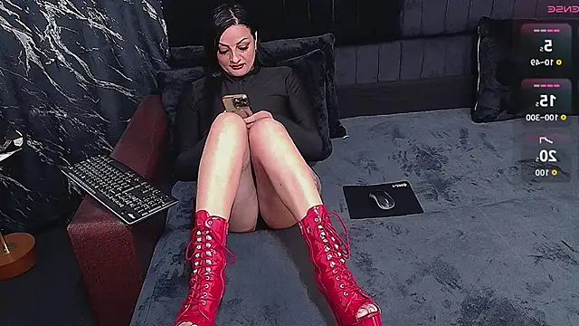 VixenSelena online show from March 10, 5:12 am