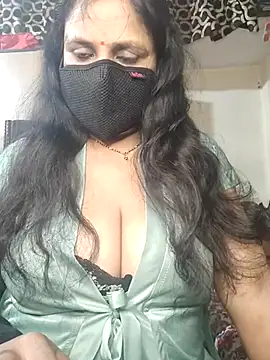 Snapshot of Cute_Ruhi99 chatting on January 11, 10:40 am Cute Ruhi99 online show from January 11, 10:40 am