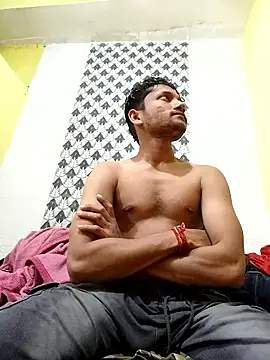 Snapshot of Indiandaddy11 chatting on January 7, 6:21 pm Indiandaddy11 online show from January 7, 6:21 pm