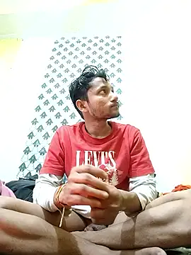 Snapshot of Indiandaddy11 chatting on January 12, 8:14 pm Indiandaddy11 online show from January 12, 8:14 pm