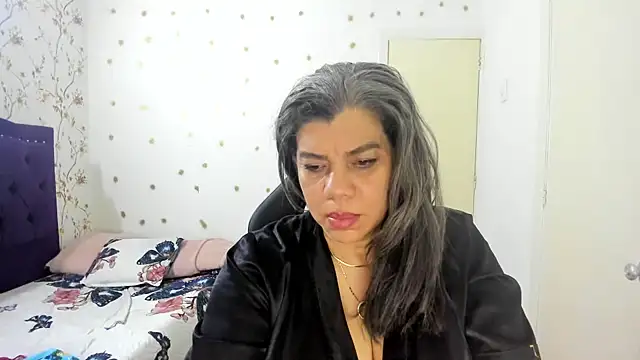vikyadams online show from May 25, 5:24 am