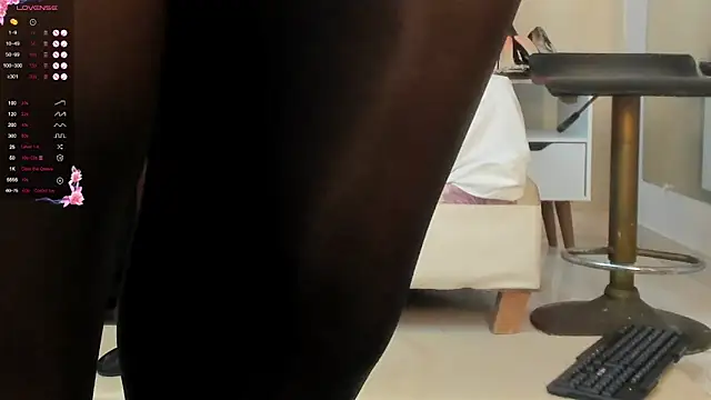 Sara Gomez online show from February 14, 9:34 am