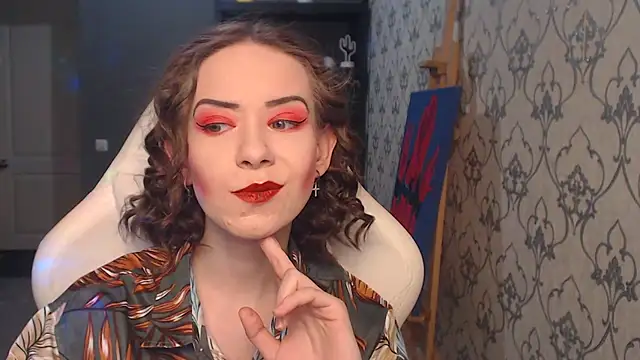 Snapshot of FascinatingEyess chatting on July 6, 7:38 pm FascinatingEyess online show from July 6, 7:38 pm