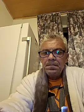 Picolo4111 online show from September 29, 2:27 am