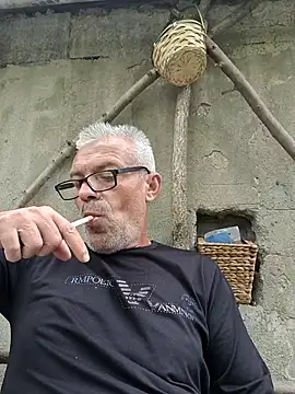 Picolo4111 online show from October 17, 2:52 pm