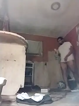 Snapshot of brownfeet chatting on December 9, 5:07 am brownfeet online show from December 9, 5:07 am