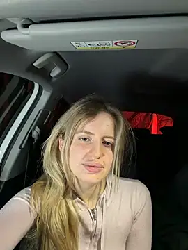 Holly-Glamour online show from April 20, 9:38 pm