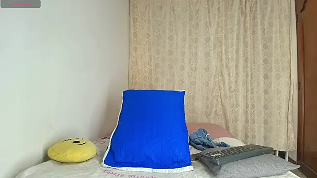 Luciana Ortiz1 online show from March 23, 6:17 am