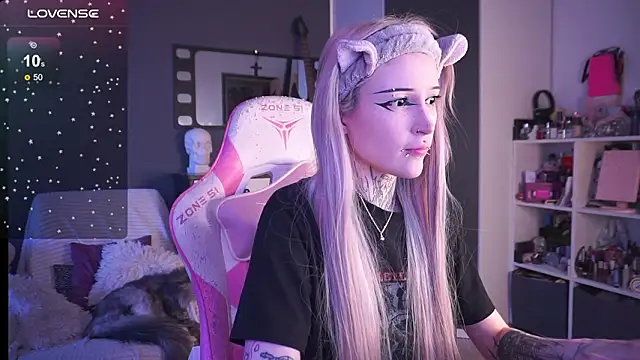 fraulein mooon online show from March 20, 4:01 pm