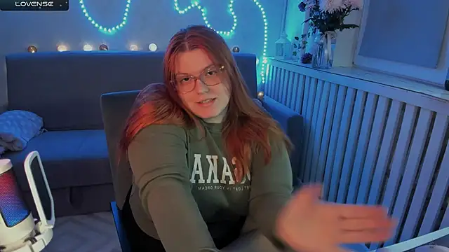 Melissa Purr online show from November 20, 6:40 pm