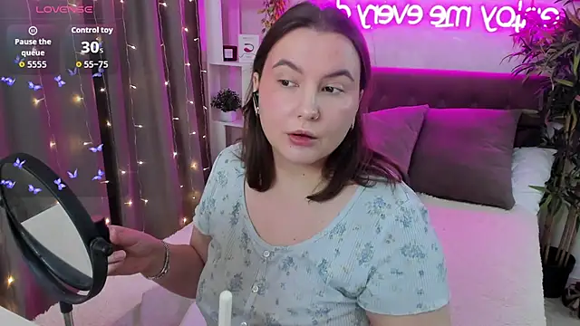 FeralPeach online show from February 20, 5:48 am