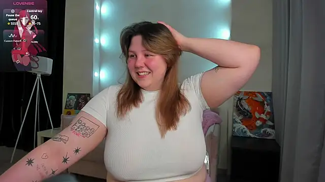 Ruth Oliver online show from March 19, 1:09 am