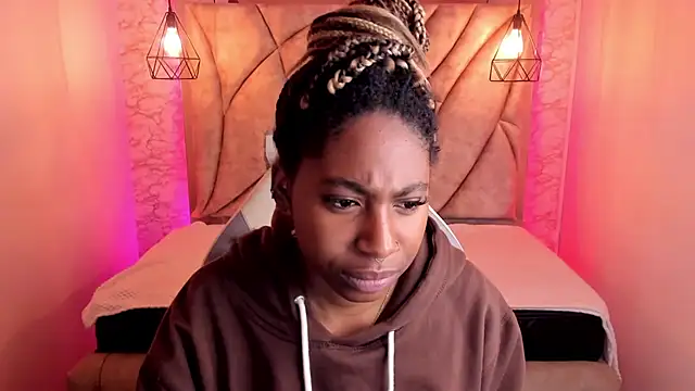 Queen perla  online show from February 13, 12:21 pm