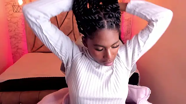 Queen perla  online show from March 5, 4:02 pm