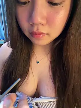 Hotellinh12 online show from June 10, 3:55 pm