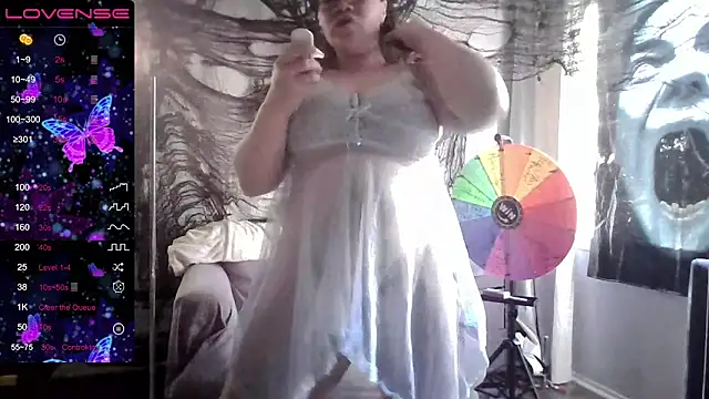 Snapshot of Milfshakecafe chatting on October 10, 2:49 pm Milfshakecafe online show from October 10, 2:49 pm