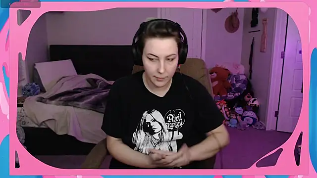 Snapshot of CirqueNoirBlu chatting on October 17, 4:04 am CirqueNoirBlu online show from October 17, 4:04 am