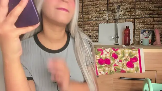 Snapshot of Jessicahot_vip chatting on December 23, 11:47 am Jessicahot vip online show from December 23, 11:47 am