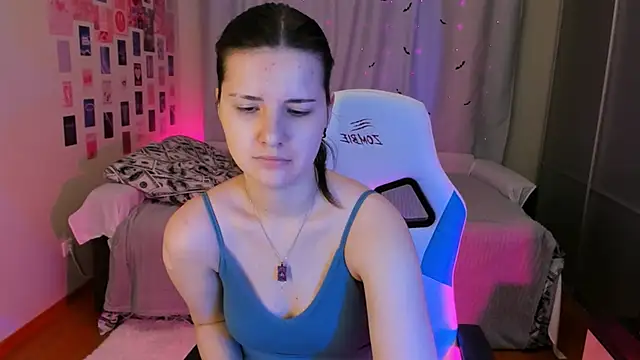 Snapshot of Vanessa_Verona chatting on January 9, 9:26 pm Vanessa Verona online show from January 9, 9:26 pm