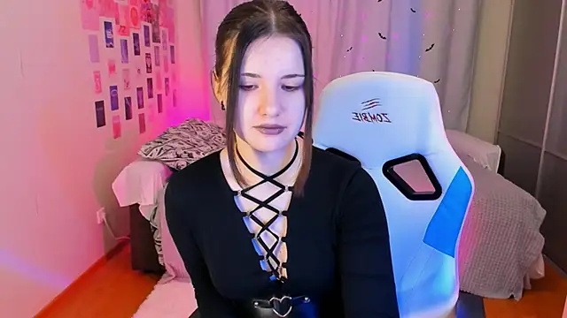 Snapshot of Vanessa_Verona chatting on February 2, 1:02 am Vanessa Verona online show from February 2, 1:02 am