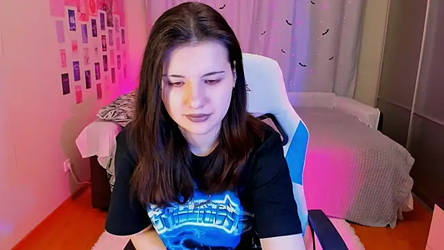 Snapshot of Vanessa_Verona chatting on February 2, 4:05 am Vanessa Verona online show from February 2, 4:05 am