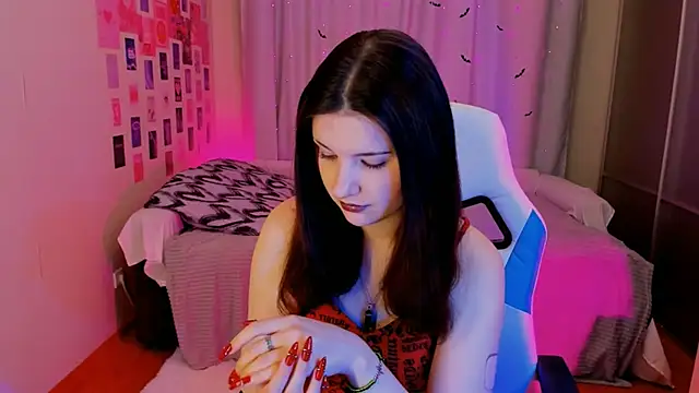 Snapshot of Vanessa_Verona chatting on February 9, 12:49 am Vanessa Verona online show from February 9, 12:49 am