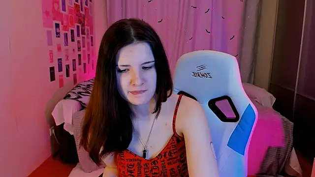 Snapshot of Vanessa_Verona chatting on February 9, 3:53 am Vanessa Verona online show from February 9, 3:53 am