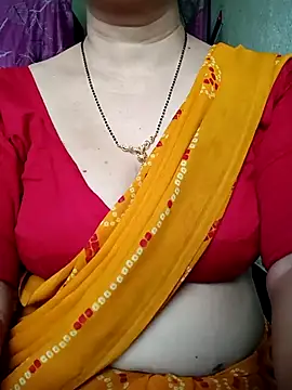 Snapshot of Rosy-B chatting on May 11, 11:57 pm Rosy-B online show from May 11, 11:57 pm
