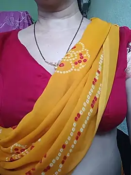 Snapshot of Rosy-B chatting on May 20, 9:59 am Rosy-B online show from May 20, 9:59 am