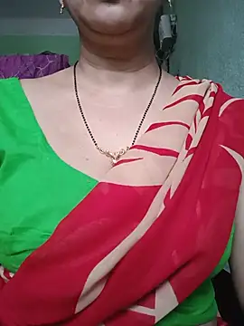 Snapshot of Rosy-B chatting on May 23, 12:05 am Rosy-B online show from May 23, 12:05 am