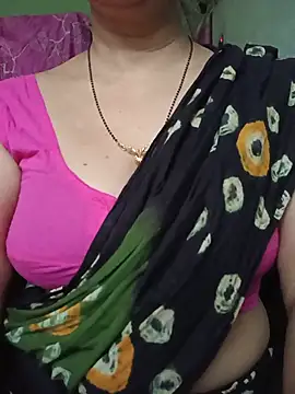 Snapshot of Rosy-B chatting on May 30, 10:01 am Rosy-B online show from May 30, 10:01 am