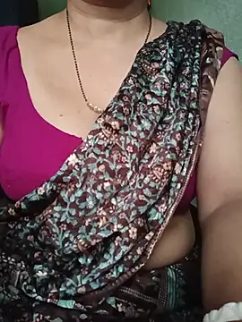 Snapshot of Rosy-B chatting on June 8, 11:49 pm Rosy-B online show from June 8, 11:49 pm