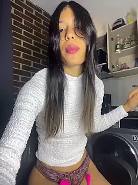 Snapshot of Valentinabaker chatting on April 27, 3:43 pm Valentinabaker online show from April 27, 3:43 pm