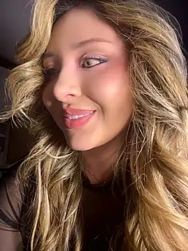 Snapshot of SaraFerreira chatting on July 29, 12:53 am SaraFerreira online show from July 29, 12:53 am