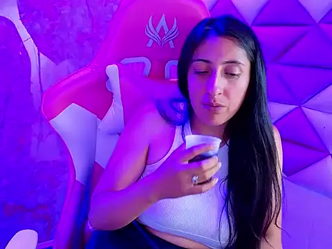 Cameron cutte online show from February 20, 6:26 am