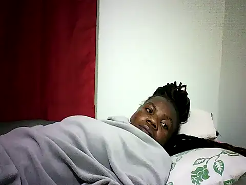 Snapshot of Pierra77 chatting on May 14, 11:39 am Pierra77 online show from May 14, 11:39 am