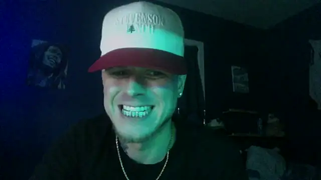 Snapshot of traejddd chatting on March 31, 12:23 am traejddd online show from March 31, 12:23 am