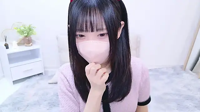 Snapshot of Suzu_ch_xx chatting on February 24, 4:36 pm Suzu ch xx online show from February 24, 4:36 pm