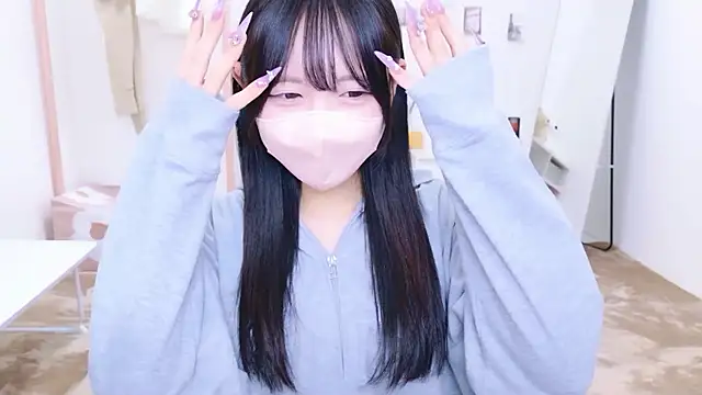 Snapshot of Suzu_ch_xx chatting on September 23, 1:03 pm Suzu ch xx online show from September 23, 1:03 pm