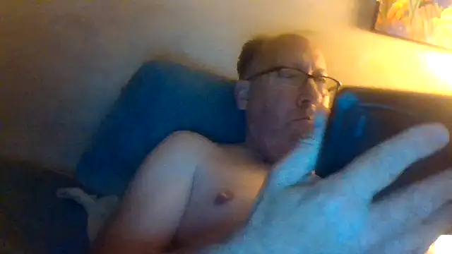 hornyrich69 online show from March 7, 6:13 am