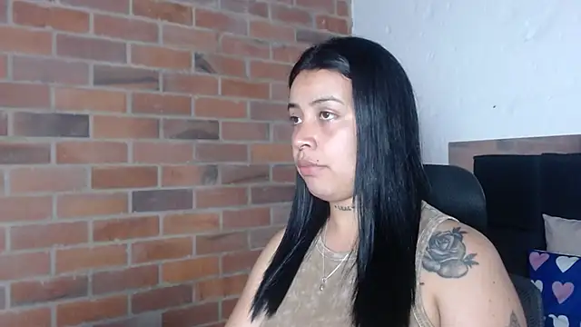 salome  hills1 online show from April 23, 10:34 pm