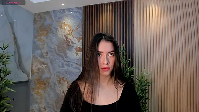 Emmaa Robertss online show from October 12, 3:11 pm