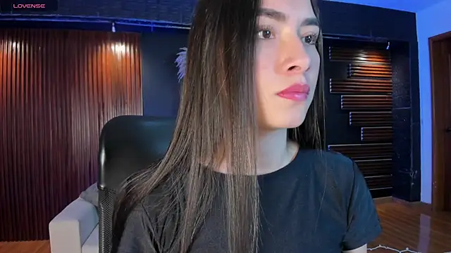 Emmaa Robertss online show from October 16, 1:34 pm