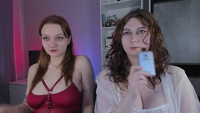 Snapshot of Goddess-Rose chatting on May 15, 4:47 pm Goddess-Rose online show from May 15, 4:47 pm