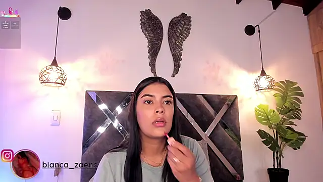 Snapshot of Bianca_zaens2 chatting on February 6, 12:08 pm Bianca zaens2 online show from February 6, 12:08 pm
