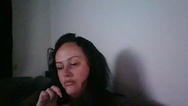 Snapshot of CurvyQueen2023 chatting on January 7, 10:01 pm CurvyQueen2023 online show from January 7, 10:01 pm