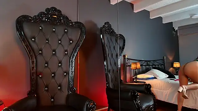  Odette   online show from February 4, 3:15 pm