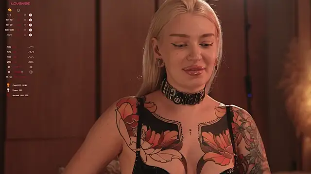 LinaKinky online show from March 8, 3:13 pm